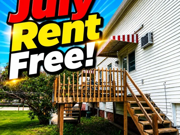 434 W Madison St #4, Winthrop, IA 50682