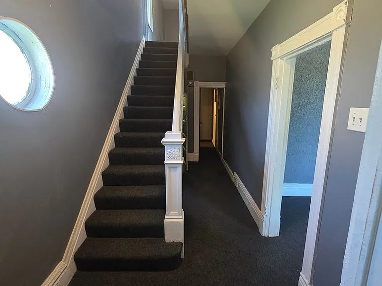 1703 Bailie Ave — Photo 5