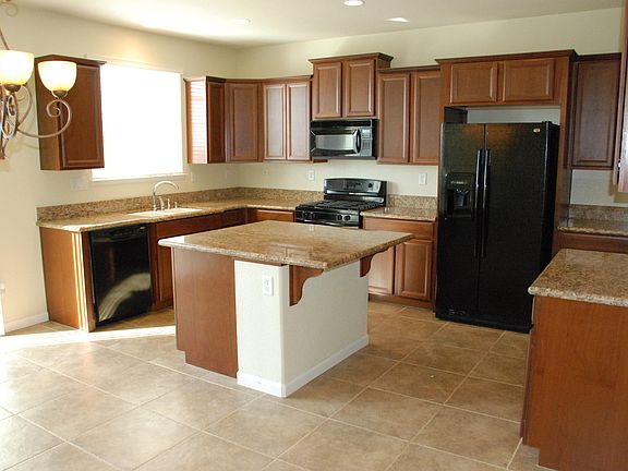 2nd image of 566 Tara Bella Dr
