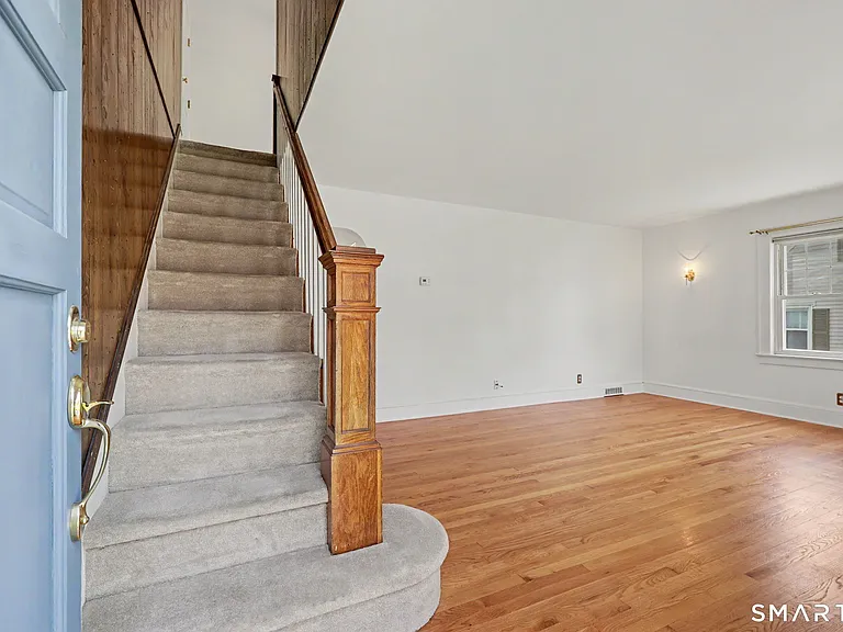 21 Victory Ct — Photo 3