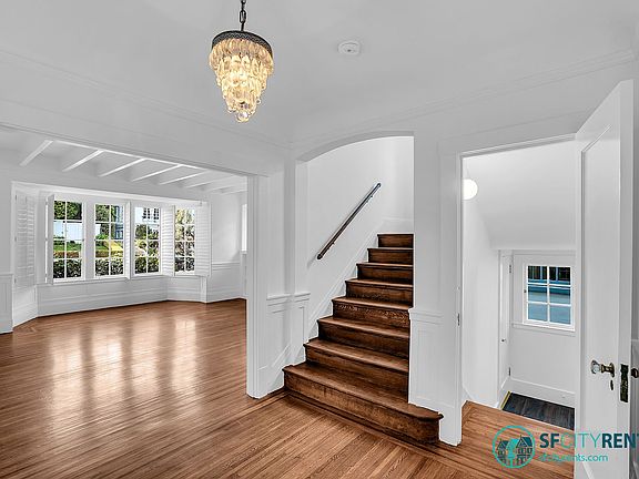 3rd image of 281 Magellan Ave