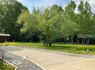 45 Elk Meadow Dr, Cleveland, GA 30528