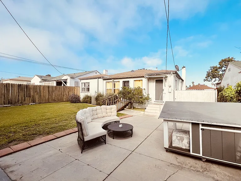 Alviso Ave — Photo 2