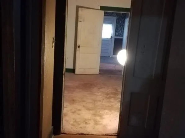 459 W Main St, Ranger, TX 76470