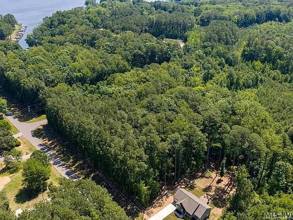 4th image of 21 Parkway Dr