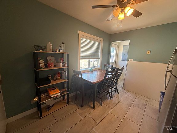 3rd image of 118 Baker Dr