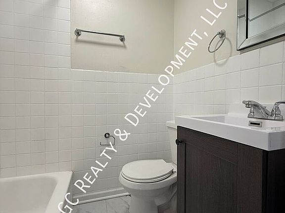 5th image of 123 N West St #2F