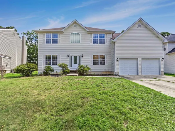 18 Chancellor Park Dr, Mays Landing, NJ 08330