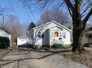 309 Eagle Point Blvd, Erie, PA 16511