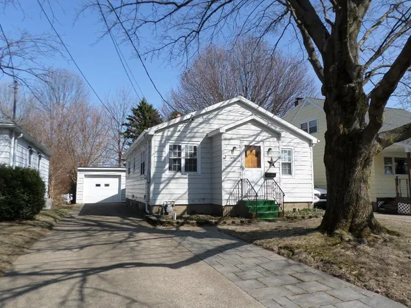 309 Eagle Point Blvd, Erie, PA 16511