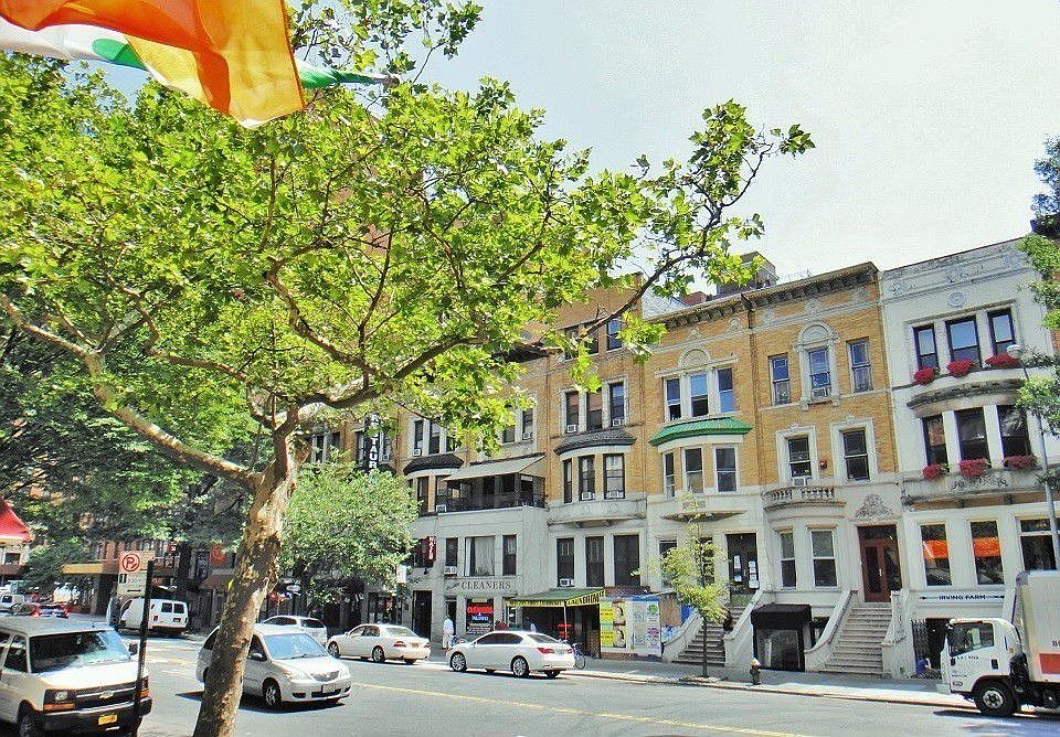 2nd image of 218 W 79th St #3B