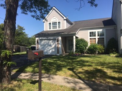 825 Buckingham Ct, Mundelein, IL, 60060