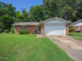 265 Walnut St, Savannah, TN 38372