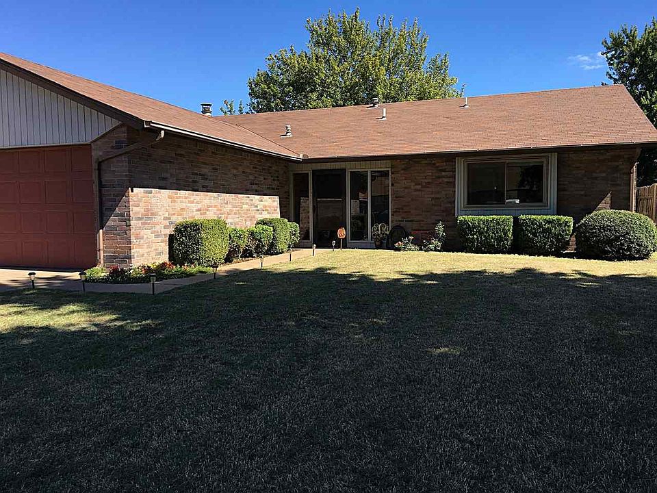 1st image of 117 S Texoma Dr