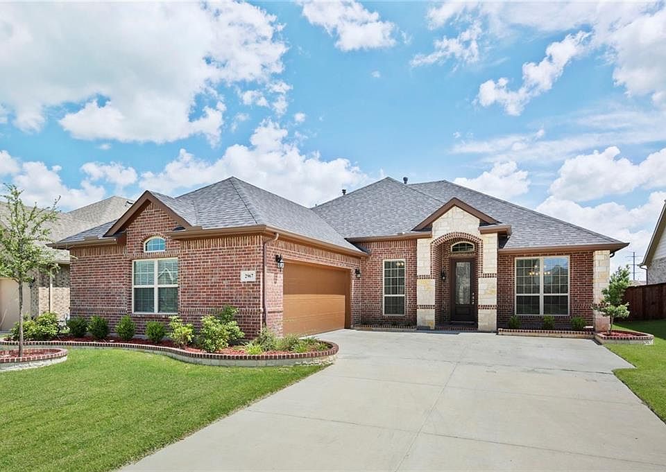 1st image of 2967 Loch Cir