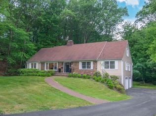 99 Laurel Hill Rd, Mountain Lakes, NJ 07046