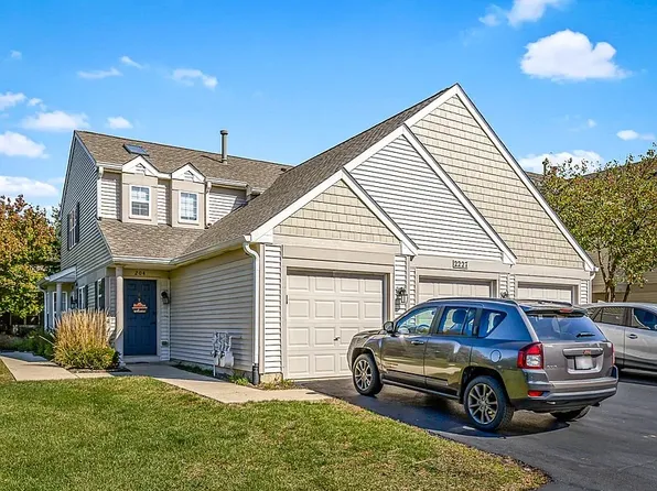 2227 Waterleaf Ct Unit 104, Naperville, IL 60564