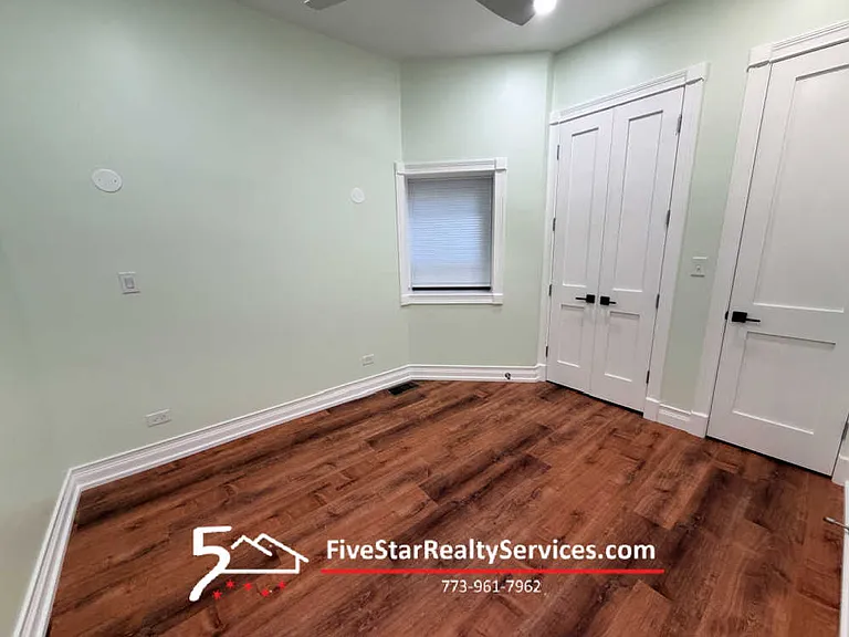 4635 N Clark St #1 — Photo 5