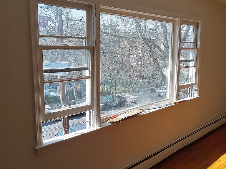 184 Smith St #1F — Photo 3