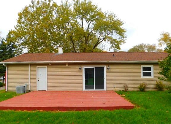 4th image of 451 Woodlyn Dr