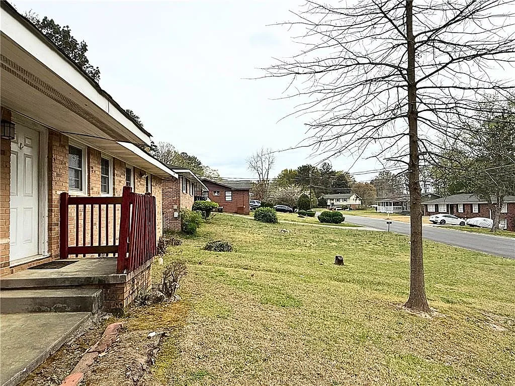 Building Photo - 6424 Monica Dr