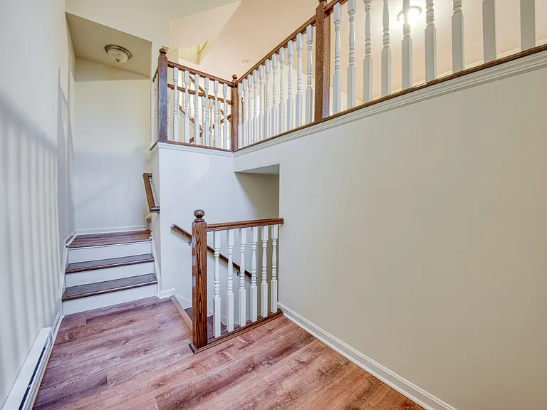 423 Marshall Heights Dr — Photo 9