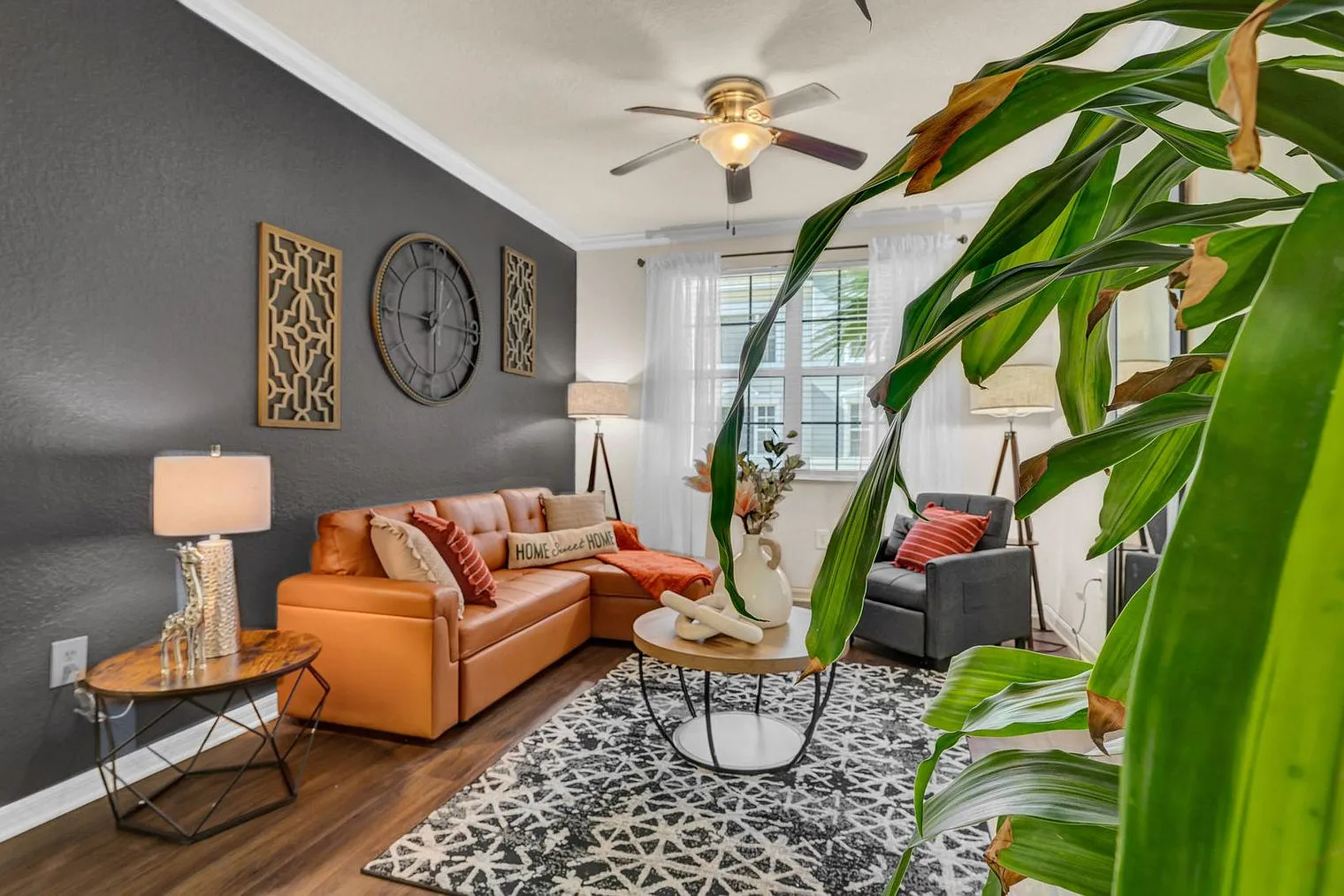 2 bed, 2.0 bath, 1345 sqft, $4,092 — Photo 1