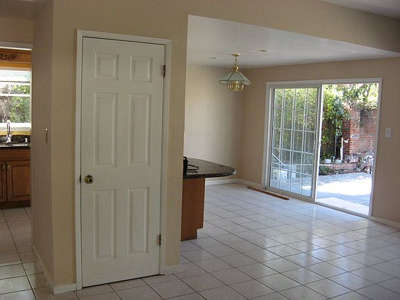 3rd image of 1831 Acapulco Dr