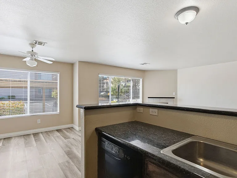 350 S Durango Dr #120-1-1 — Photo 11