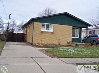 17971 Pasadena St, Roseville, MI 48066