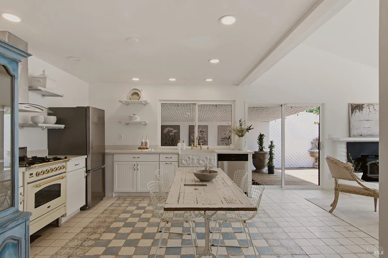 4465 Moffitt Drive - Photo 7