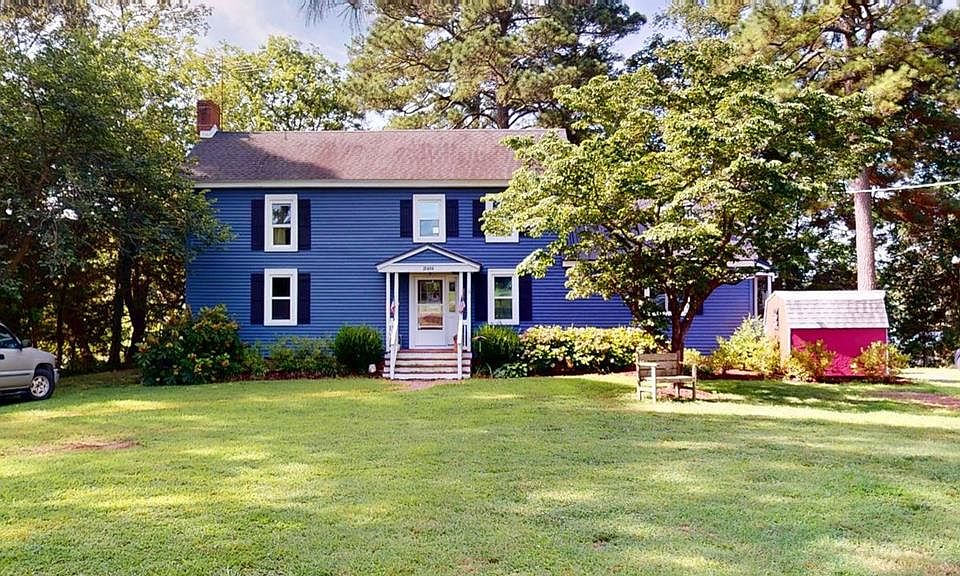 1st image of 18484 Hermitage Rd