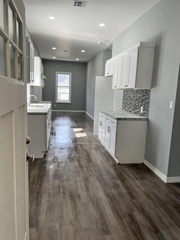 44 Marshall St — Photo 1