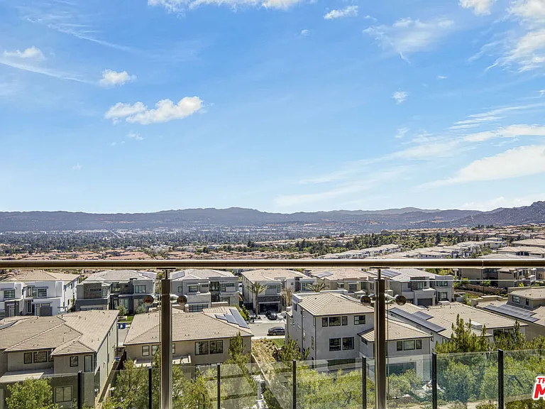 20326 W Liverpool Way — Photo 46