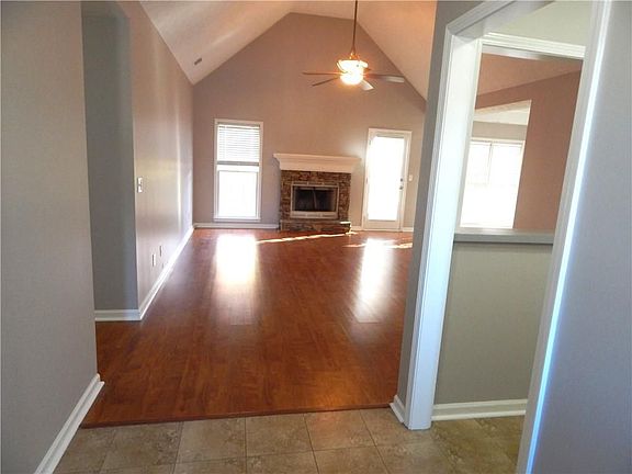 2nd image of 2750 Waterford Park Dr