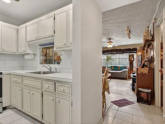 3rd image of 5111 W Oakland Park Boulevard #105