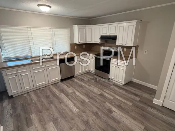 1244 Winterwood Dr, Lewisville, TX 75067