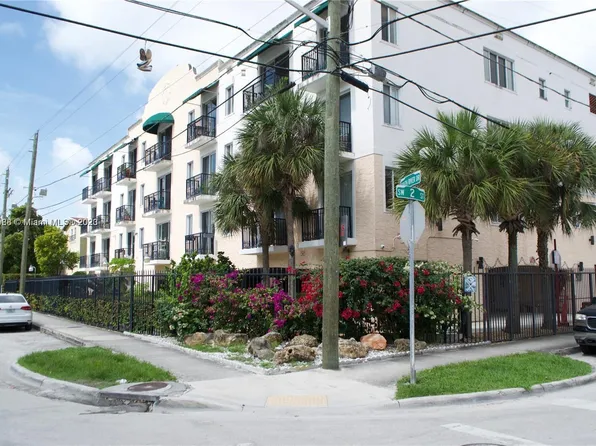 400 SW 2nd St APT 301, Miami, FL 33130