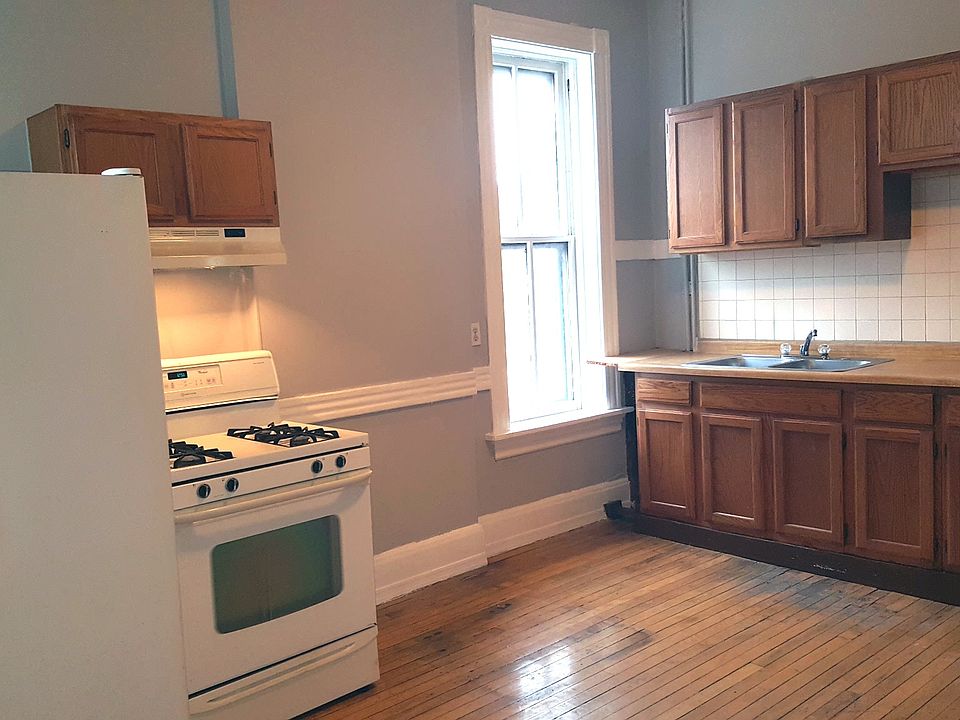 1st image of 3462 W North Ave #2nd