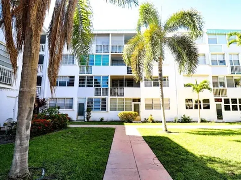 1333 E Hallandale Beach Blvd #326 — Photo 19