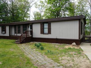 2997 E 82nd St, Newaygo, MI 49337