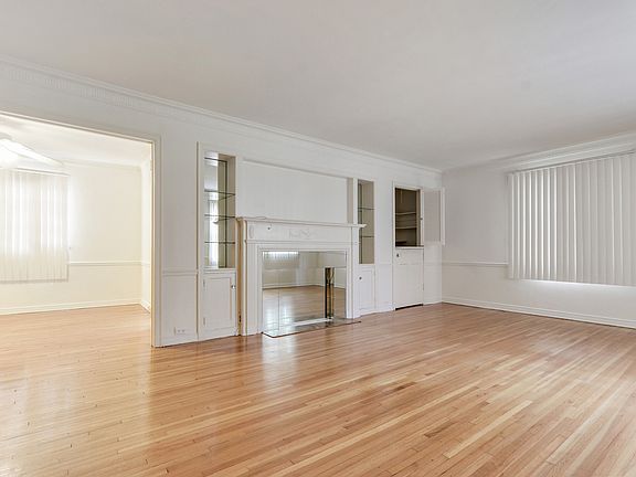 2nd image of 9850 W Olympic Blvd #1040659