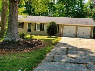 3928 Carter Dr, Lilburn, GA 30047