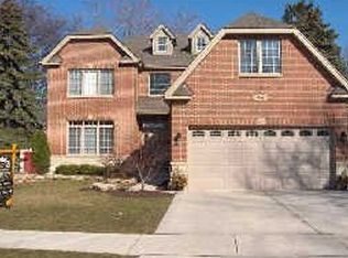 597 S Saylor Ave, Elmhurst, IL 60126