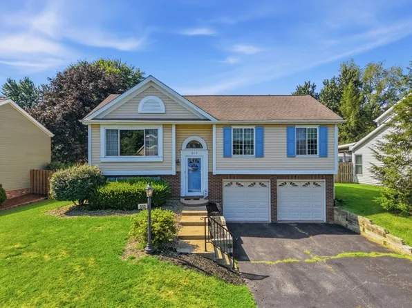 513 Sarah Dr, Cranberry Township, PA 16066