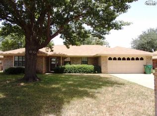 2713 English Dr, Vernon, TX 76384