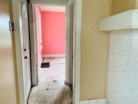 5th image of 127 Park Way
