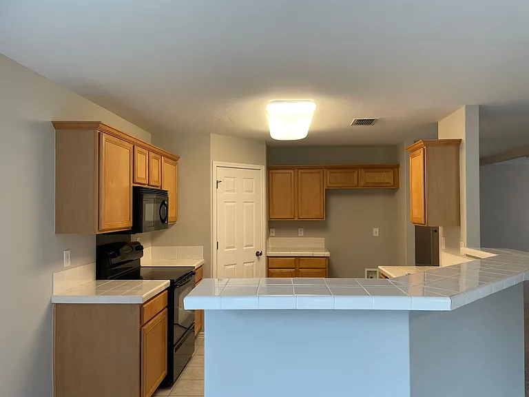 217 Roadrunner Ave — Photo 12