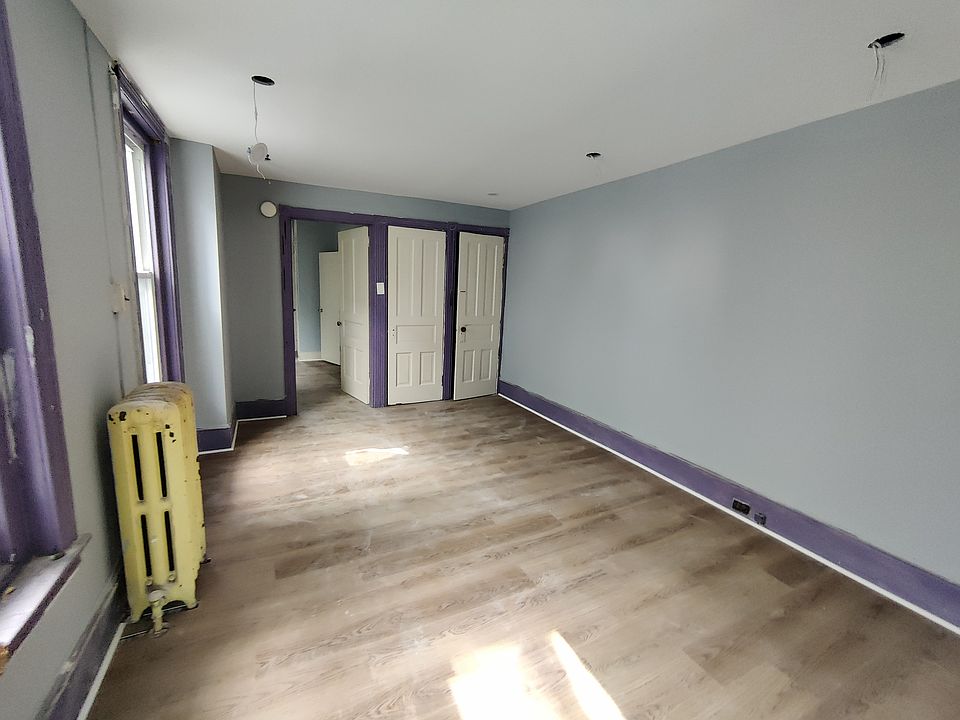 Building Photo 4
