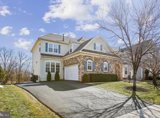 9322 Falling Water Dr, Bristow, VA 20136